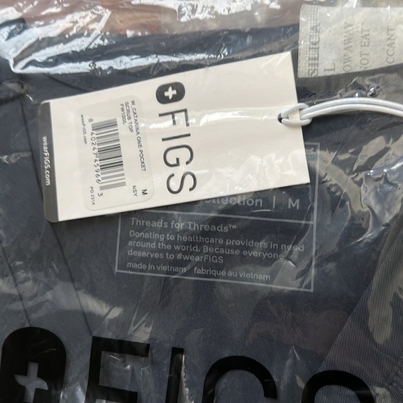 FIGS Scrub Set: Catarina Top/Zamora Jogger Night Sky - Picture 10 of 11